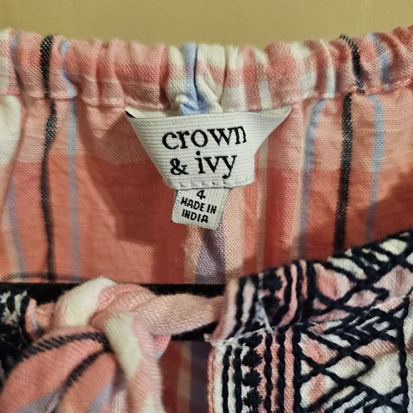NWT Crown & Ivy Pink And White Checkered Dress With Navy Blue Tassel Decoration - Picture 2 of 7